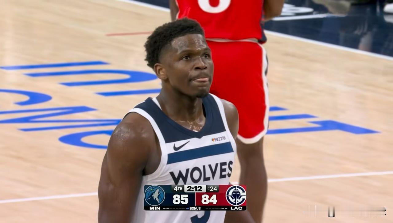 森林狼巨星爱德华兹不愧是当今联盟的超级得分手！在今天森林狼客场以94：88击败快