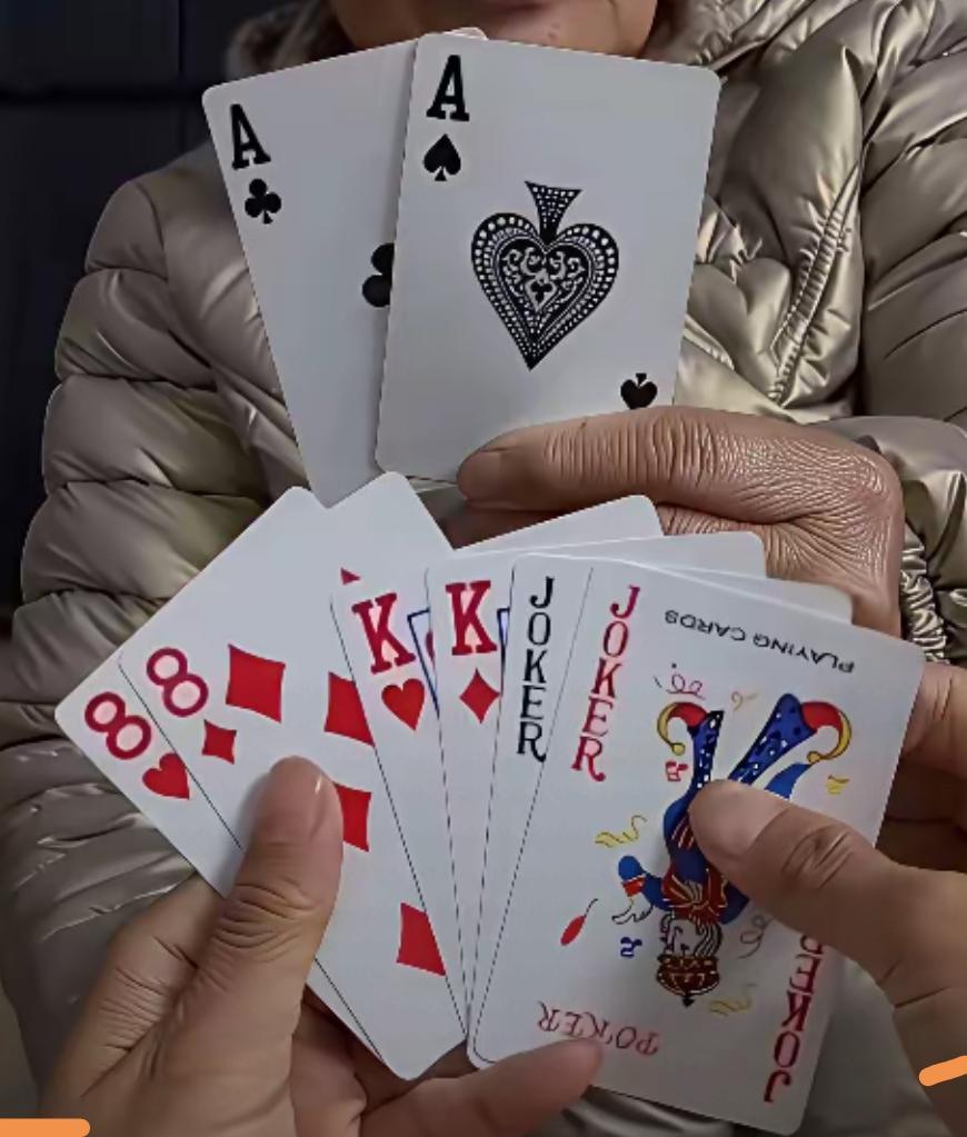 出单牌，拆A，闭眼睛打都能赢。