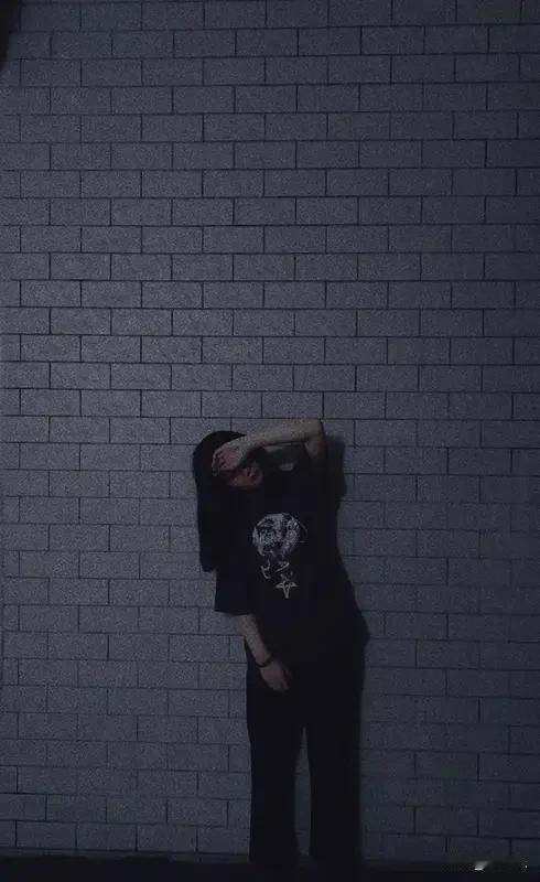 别人怎么对你，你就怎么对他，别惯坏了不懂分寸的人

人这一辈子，谁都是头一回做人