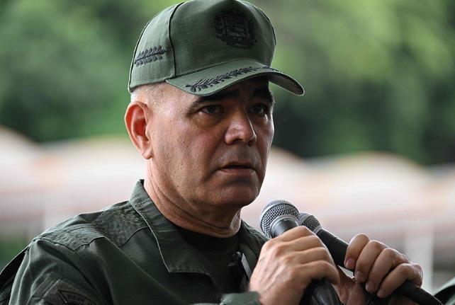 【委内瑞拉谴责美威胁其领空主权】当地时间11月29日，委内瑞拉国防部长弗拉基米尔