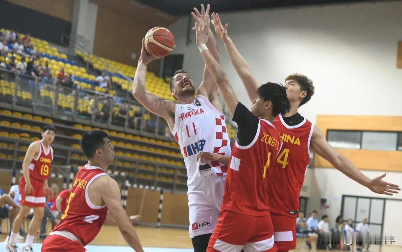 乔尔杰维奇：“跟克罗地亚的第二场比赛，我们做得比上一场好，但有23次失误，相差近