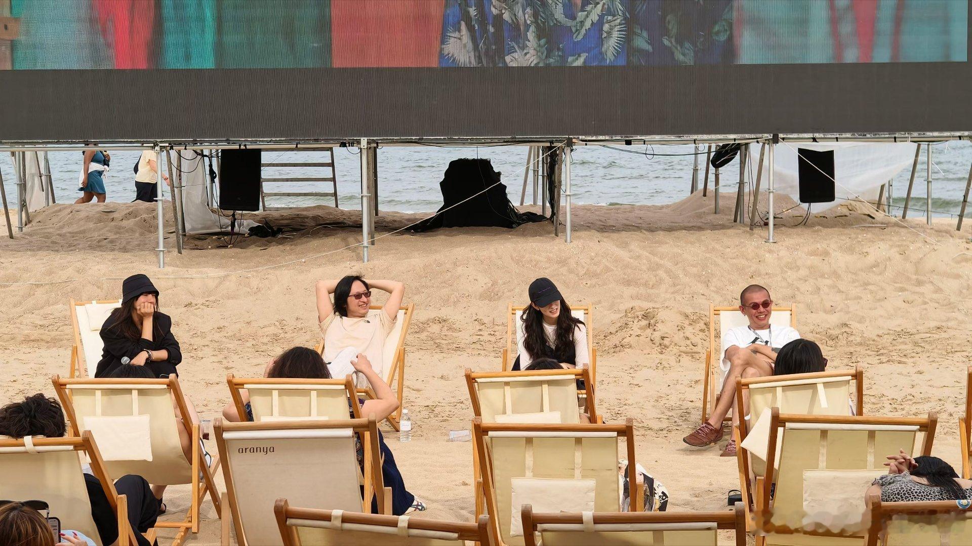 阿那亚戏剧节小小七的生活方式 在海边对话-「我的语言在现场：关于文学、影像、艺术
