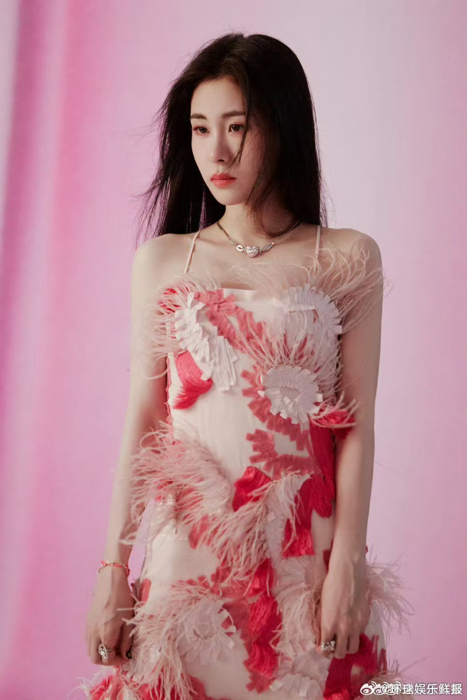 歌手直播张碧晨如果声音不记得摇滚版张碧晨美神降临 从抒情到摇滚完美切换，张碧晨将