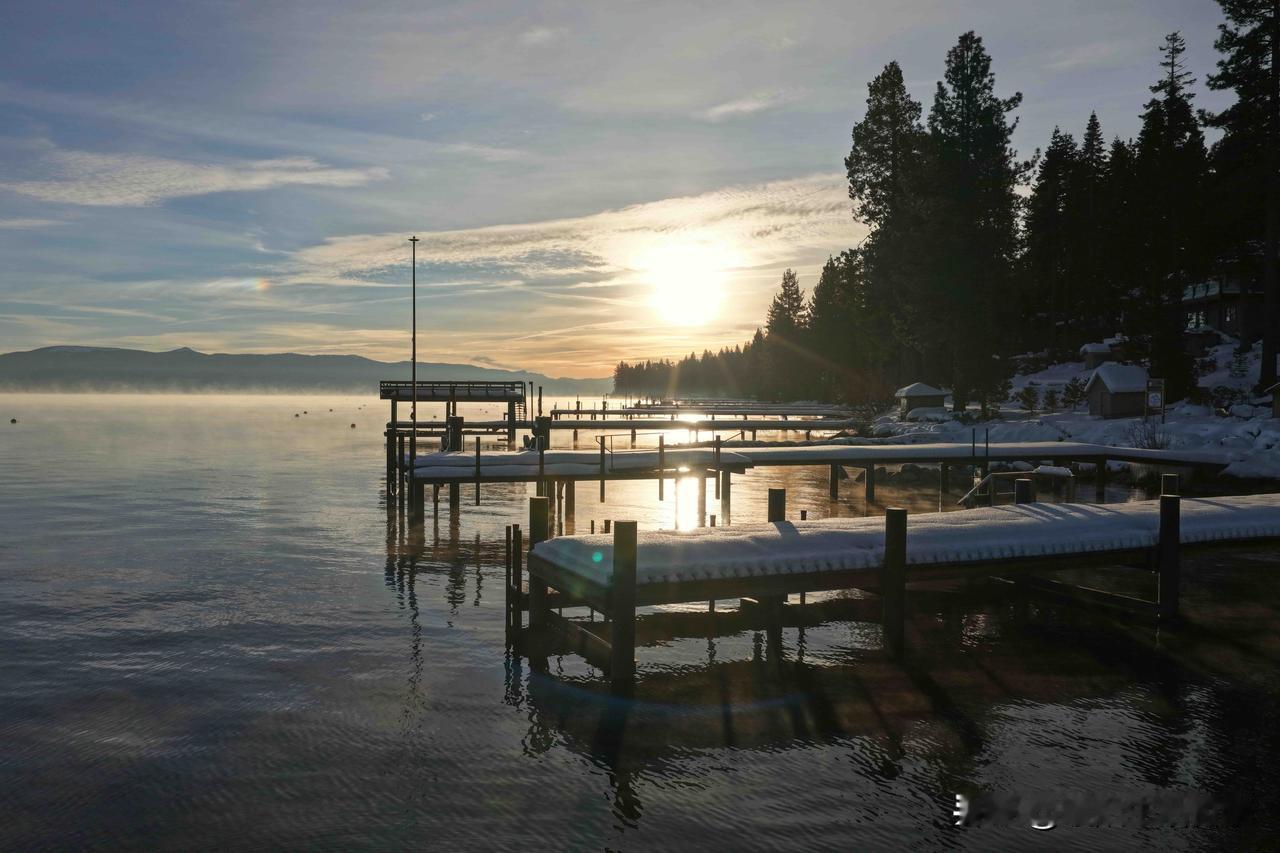 关于沉默

以前总觉得，什么事都要辩个明白，理不辩不清。

到了这个年纪才懂得，