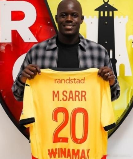 据记者雅各布斯报道，利雅得新月有意免签朗斯后卫马朗·萨尔。马朗·萨尔与朗斯的合同