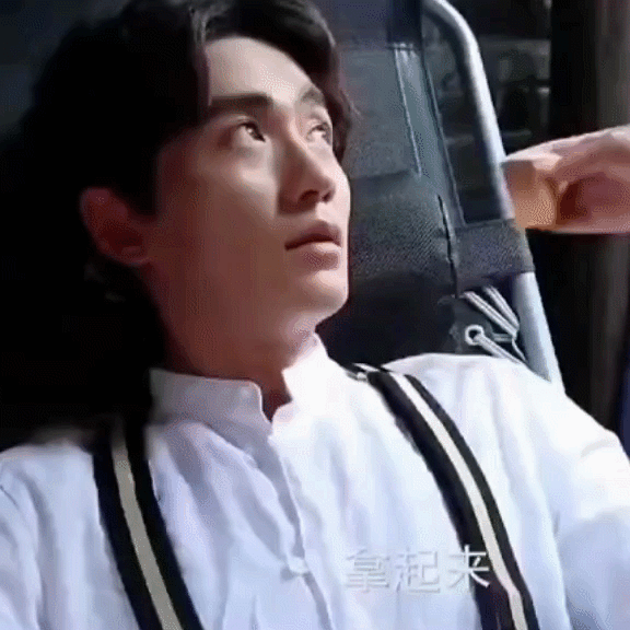 朱一龙[超话]  我的天呐怎么能这么可爱啊宝宝！一双大眼睛布灵布灵看着你，乖乖任
