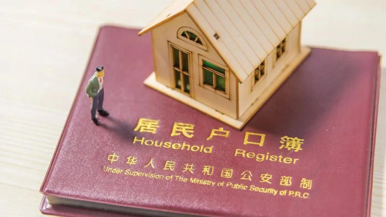 青年时代，我在内蒙奋斗了五年，在山西奋斗了九年。到目前为止，已在北京北漂了八年，
