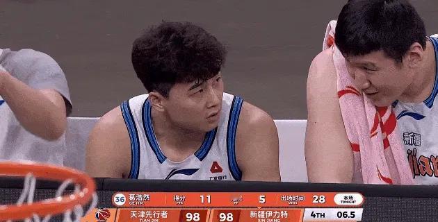 打平，随后送对手准绝杀？
新疆男篮怎么回事？
葛浩然是一个好球员啊，应该不至于