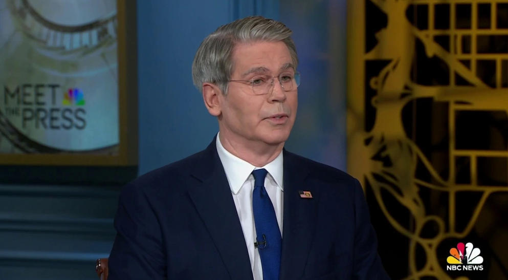 #美方诡辩称以升级求降级#【战局失控，美方竟诡辩“以升级求降级”】美以对伊朗军事