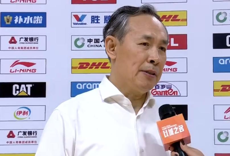 北京男篮客场险胜广东男篮的赛后采访，主教练许利民说道：“我们的队员这场表现得非常