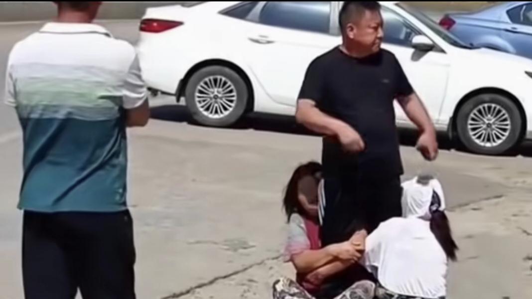 是谁这么喜欢把中年男人放到自媒体来黑化呢？个人认为大部分会是普信女，和那些无良博