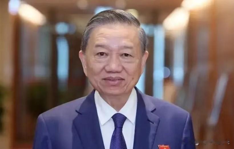 越南高铁最新消息
2025年12月30日，越南建设部部长陈红明重磅官宣：确保投资