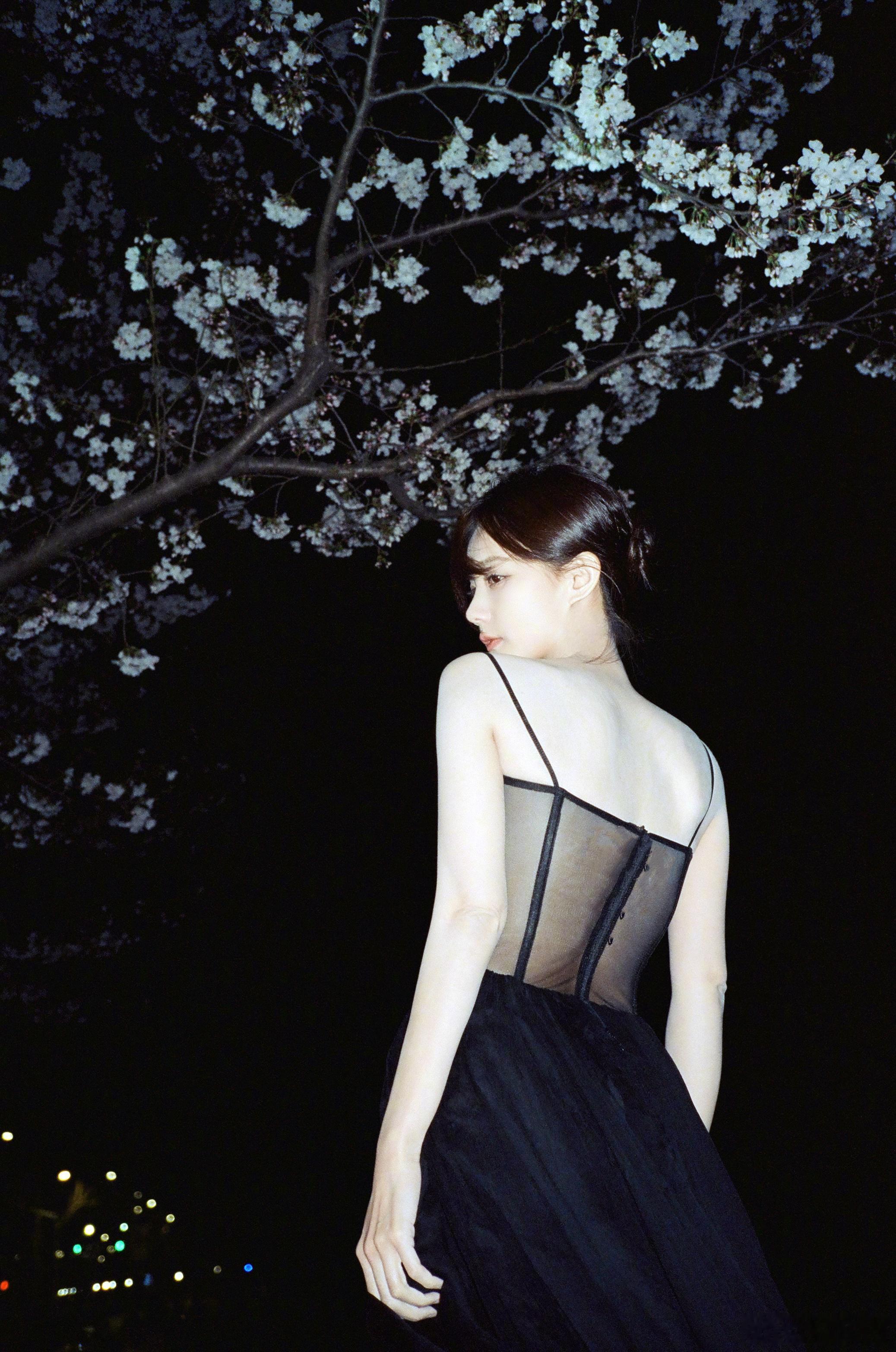 #李一桐纹身贴##李一桐plog细节# 被桐姐plog里面真诚又细腻的小细节狠狠