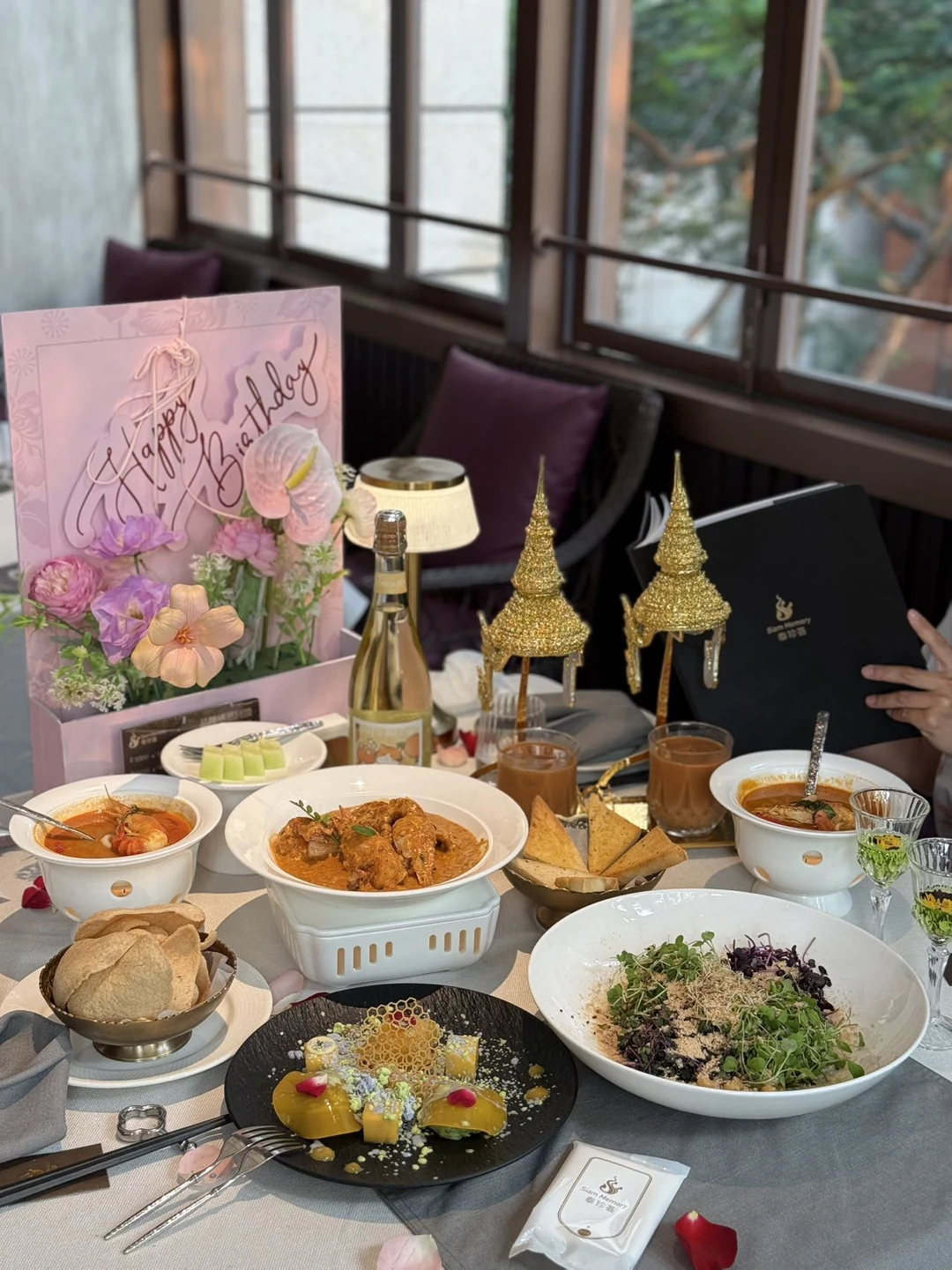 深圳520约会餐厅天花板💐免费布置直接省掉1000块！ 谁懂啊家人们...