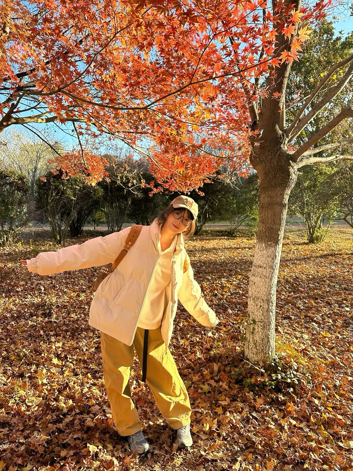 她太可爱了 我得想办法跟她约会