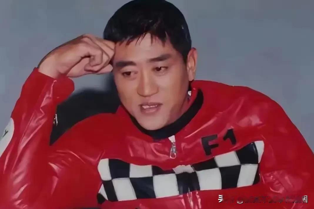 柯受良这个名字在中国娱乐圈乃至全球华人社区都享有崇高的地位，他是个多才多艺的艺人