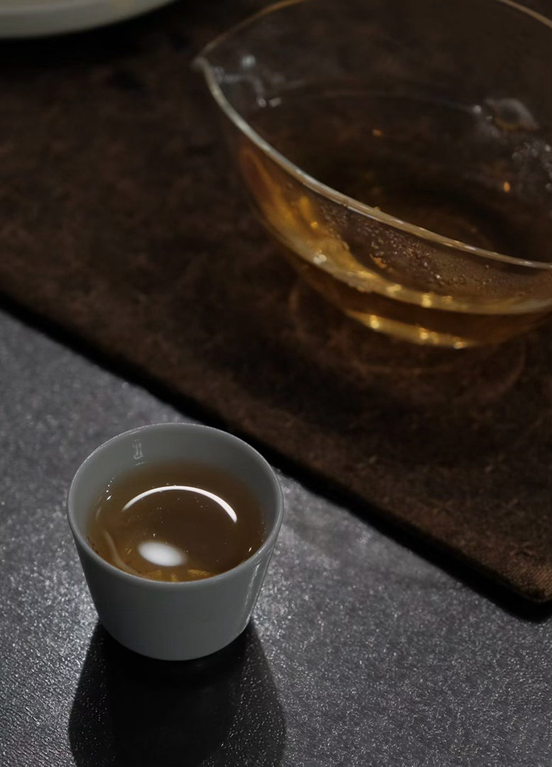 茶道  茶的真谛，从来不是厚重馥郁，而是淡而有味，静而悠长。 