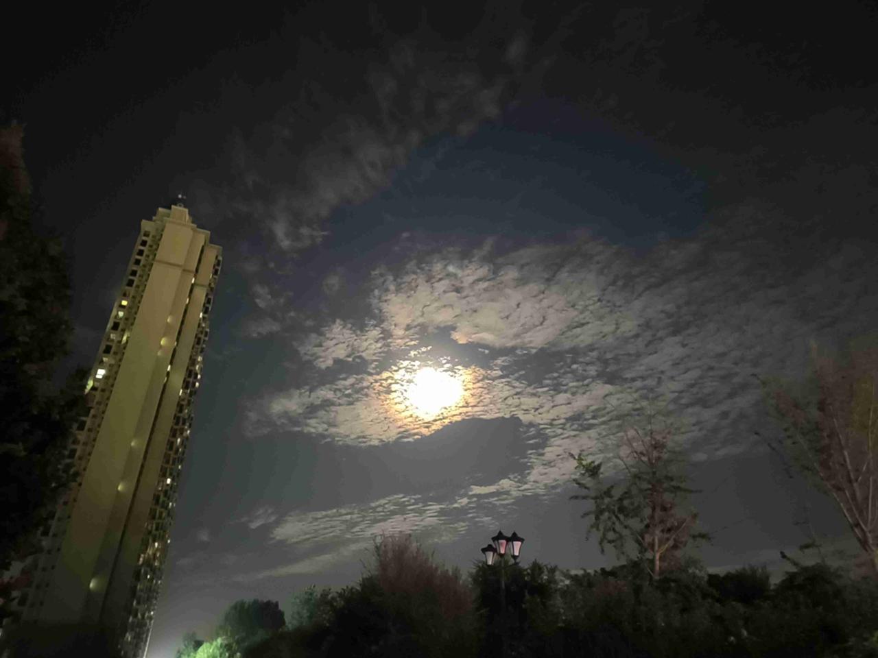 我的今日状态：😁轻松愉快
我这里的天气：☀️晴天
