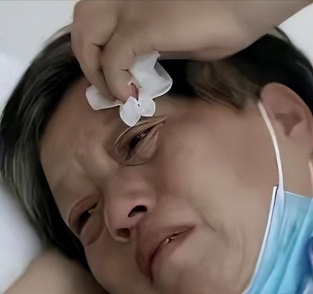 120万一针抗癌药，安徽首例患者已出院。2022年，中国安徽省一位癌症患者，注射