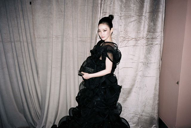 VOGUE官网📸Take an Exclusive Look at Photo
