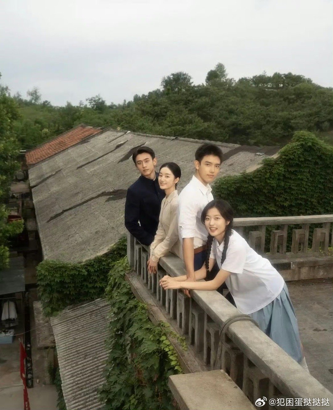 纯真年代的爱情烂尾 前面有多上头，结局就有多下头！全靠两位主演演技和CP感硬撑，