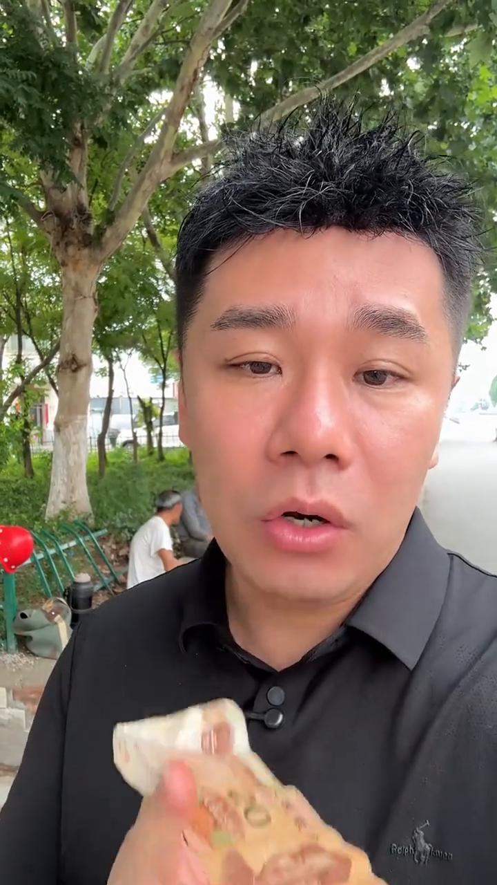 发挥最大价值。
这20块钱如果要是放到功德箱里或者是放到哪个机构，它流向到哪里我