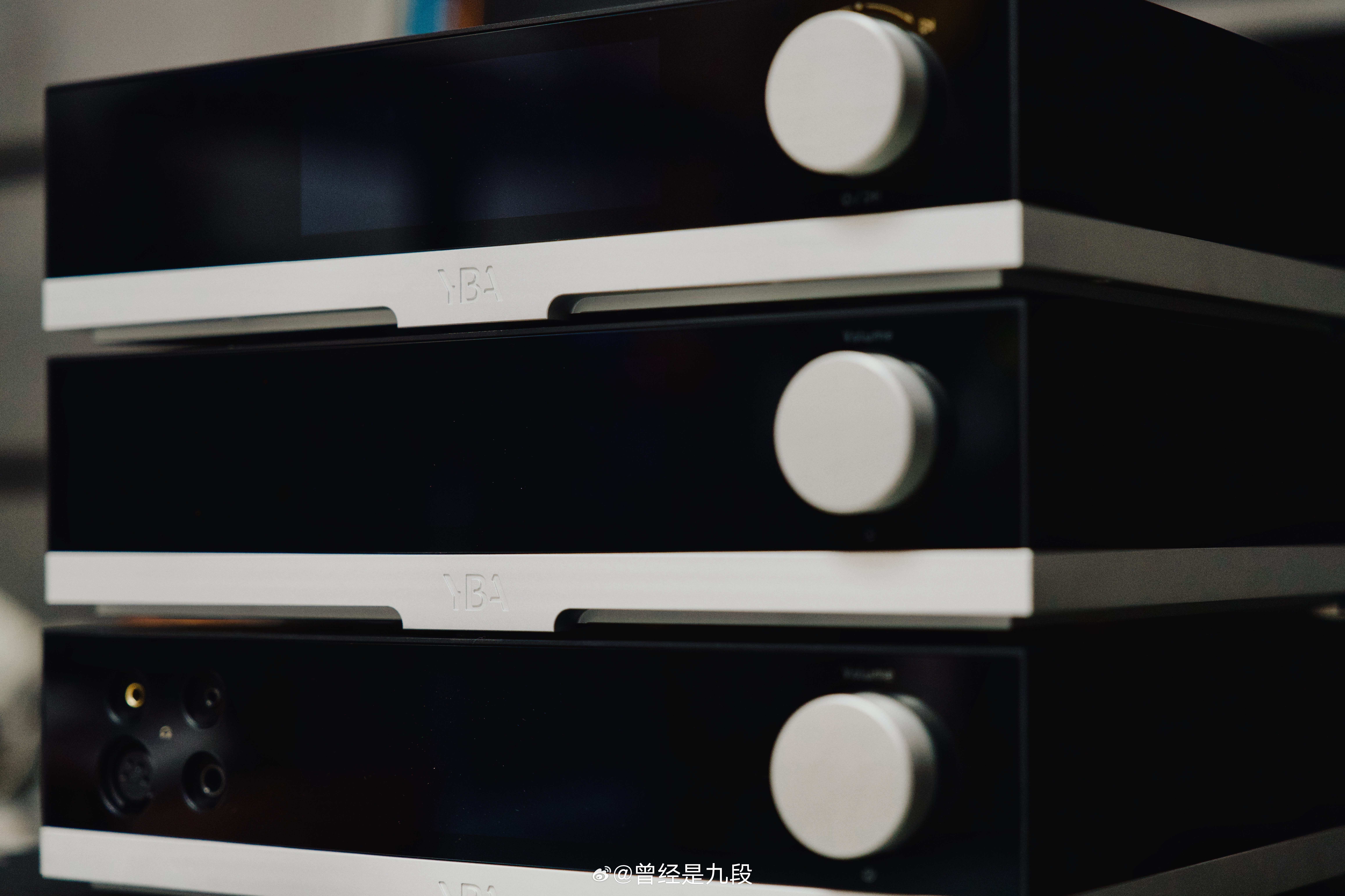 我的新耳机系统有点帅呢，SACD Transport、DAC、AMP西装[坏笑]