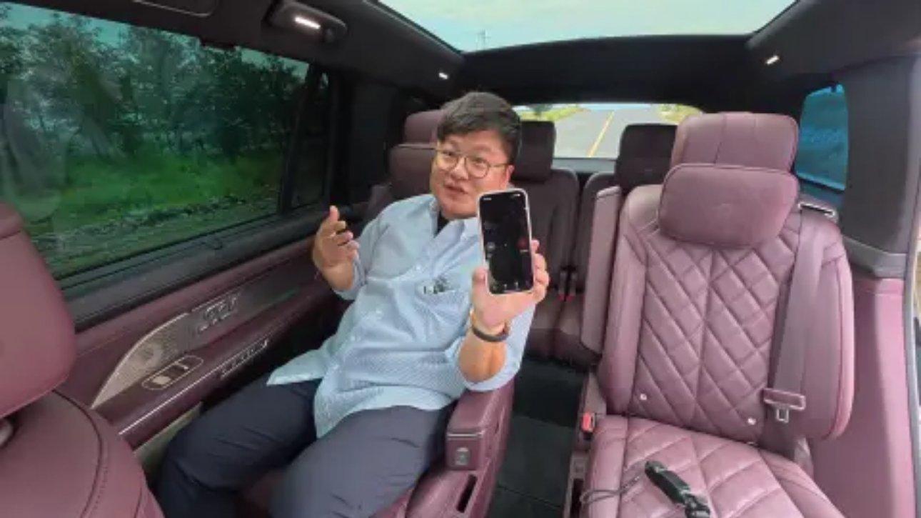 电致变色玻璃的变色时间，大约就是1分钟。变完之后，真的黑，是真的特别黑，再拉上遮