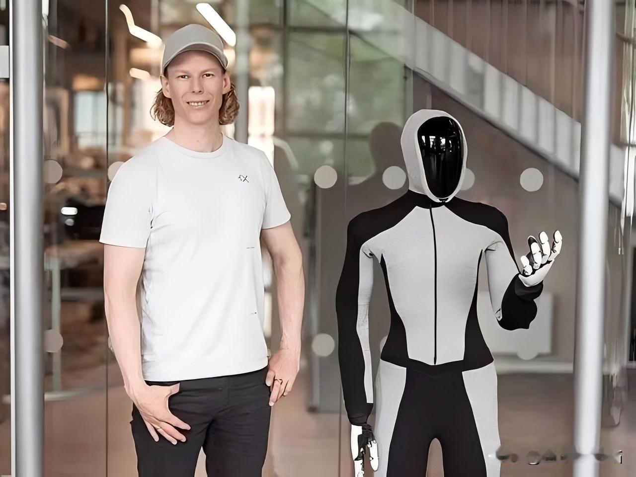 展望未来,人形机器人将如何发展? 
人形机器人正以超高热度走进现实，
从春晚表演