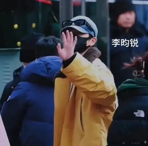 跑男成员要在春晚舞台重聚了沙溢，白鹿，周深，李昀锐现身央视春晚彩排，其实参加春晚