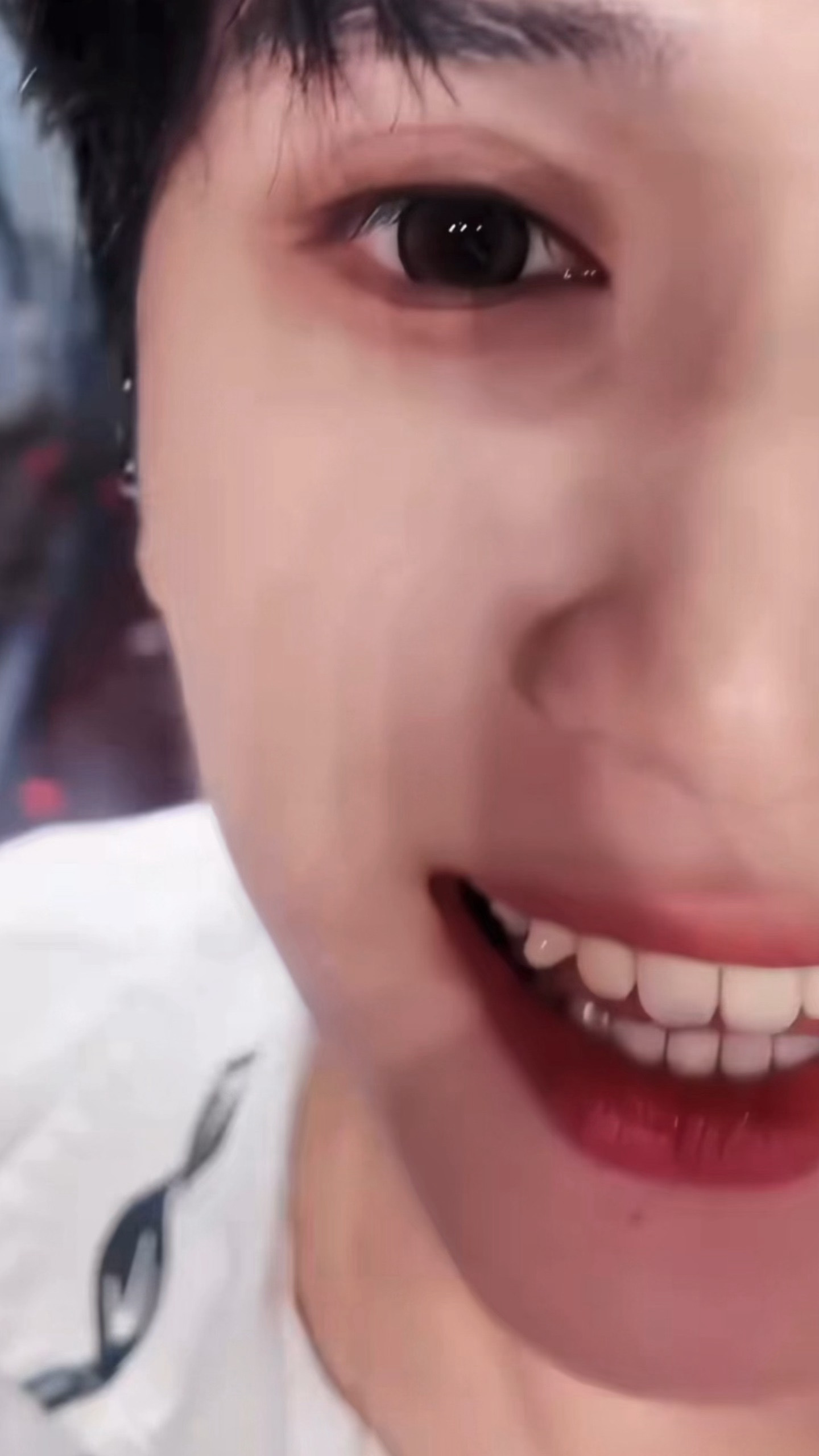 感觉一抬头就亲到了🥺 