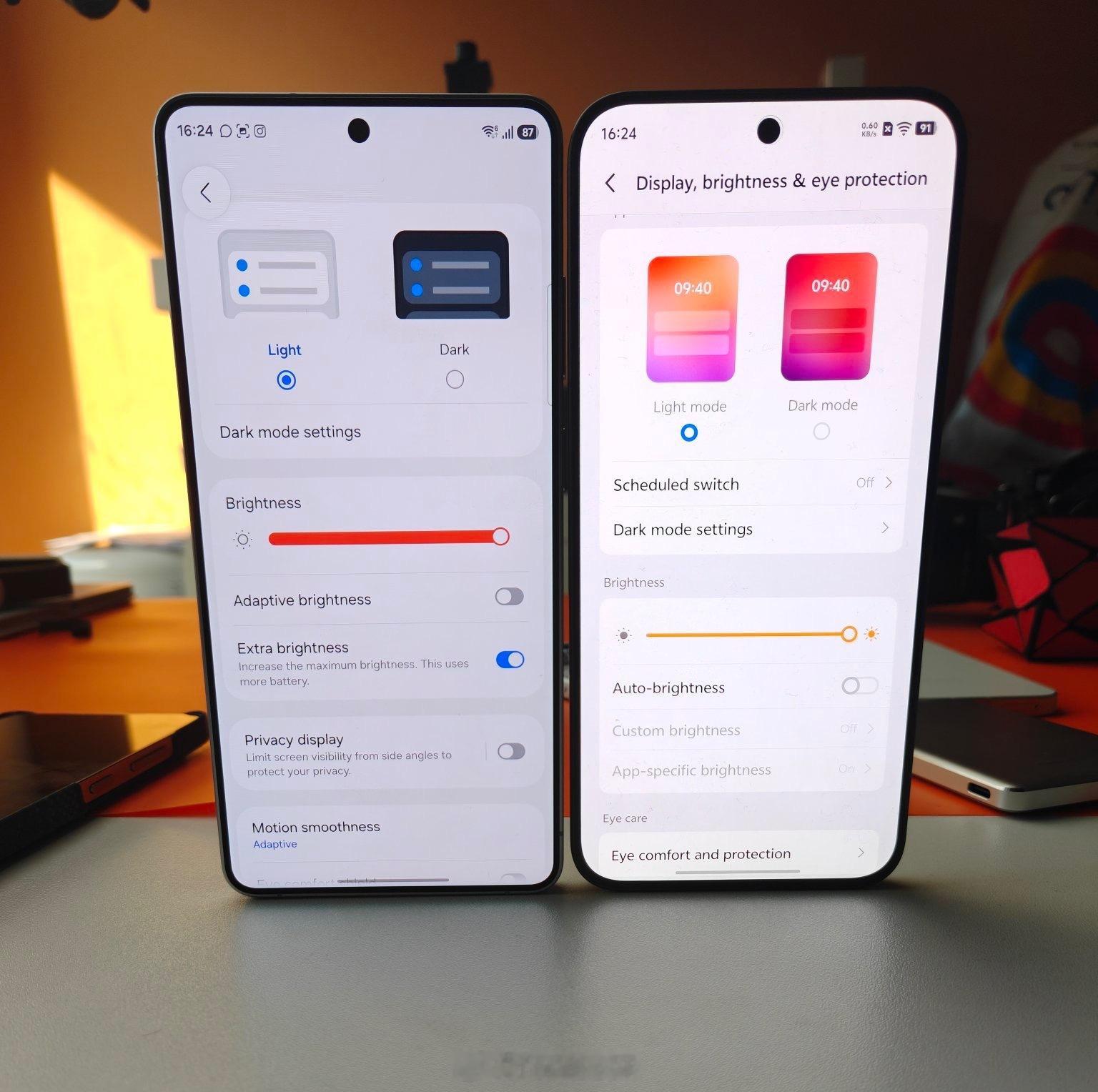 三星Galaxy S26 Ultra对比iQOO 15 Ultra，刚好两台手机