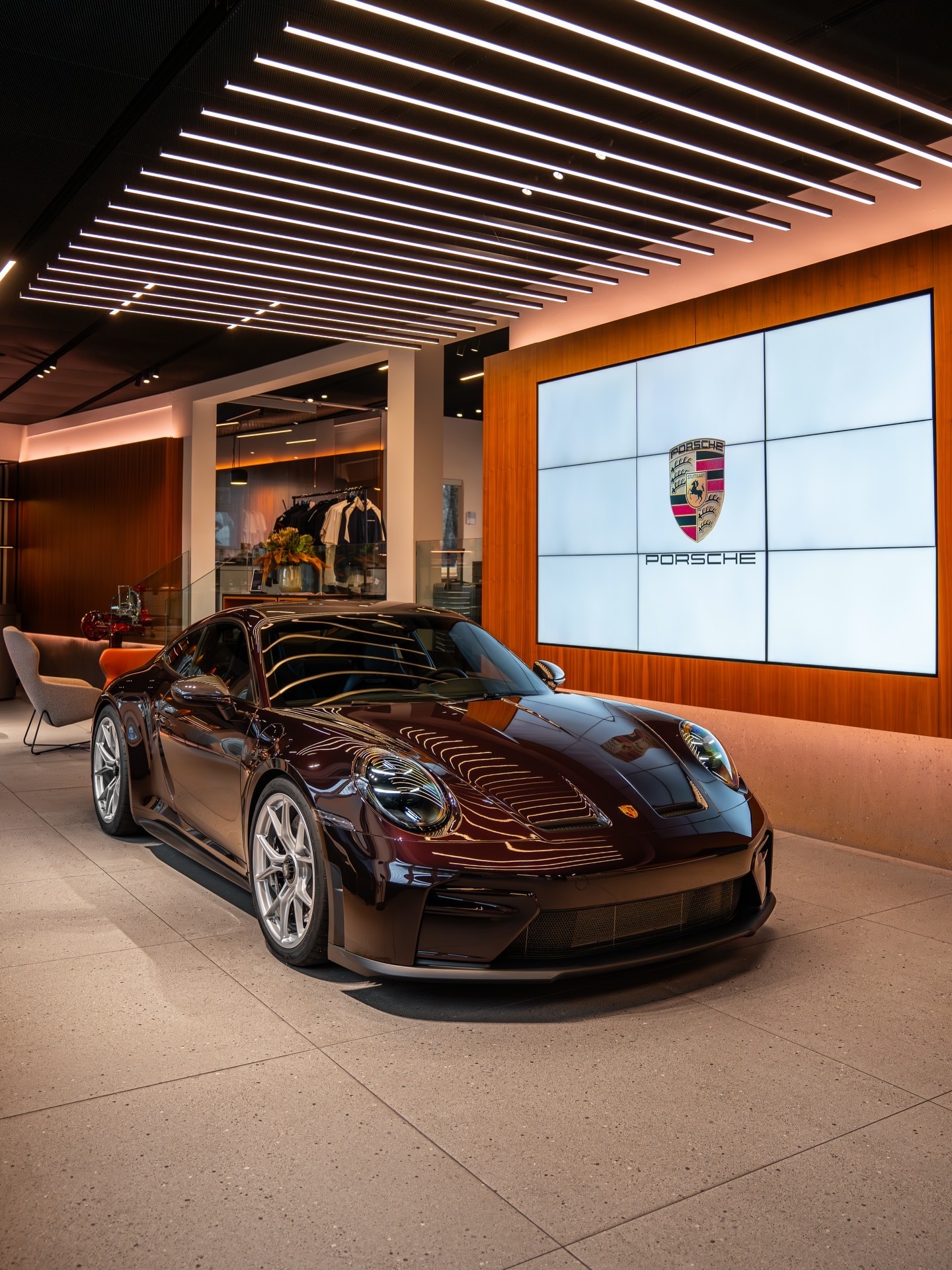 PTS Superiorred 金属漆上身保时捷 992.2 GT3 Touri