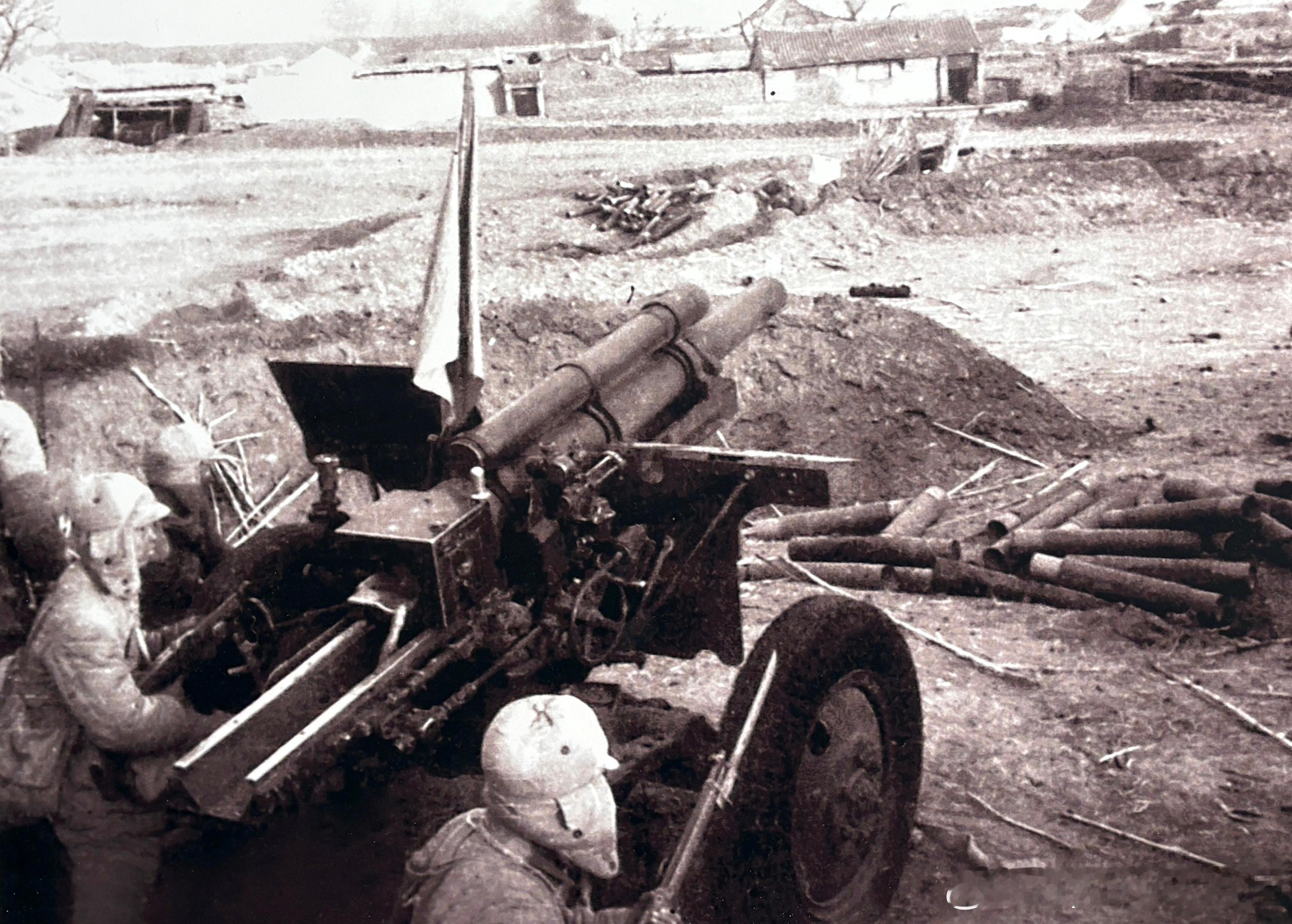 1948年12月参加新保安围歼战的东北野战军先遣兵团第4纵队炮兵阵地军事历史全触