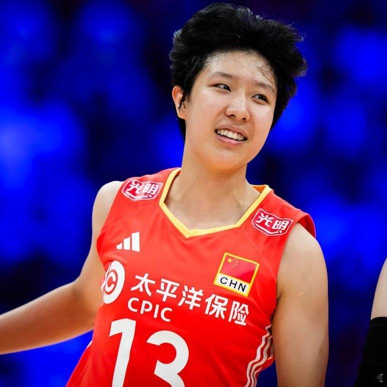 中国女排vs意大利女排2025世界女排联赛瓜女的宝藏女孩可真多…… 前两局还没打