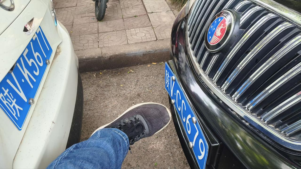 自驾车技—侧位停车

停车位​前后空间总距离60公分，如何把车一次停到位？
20