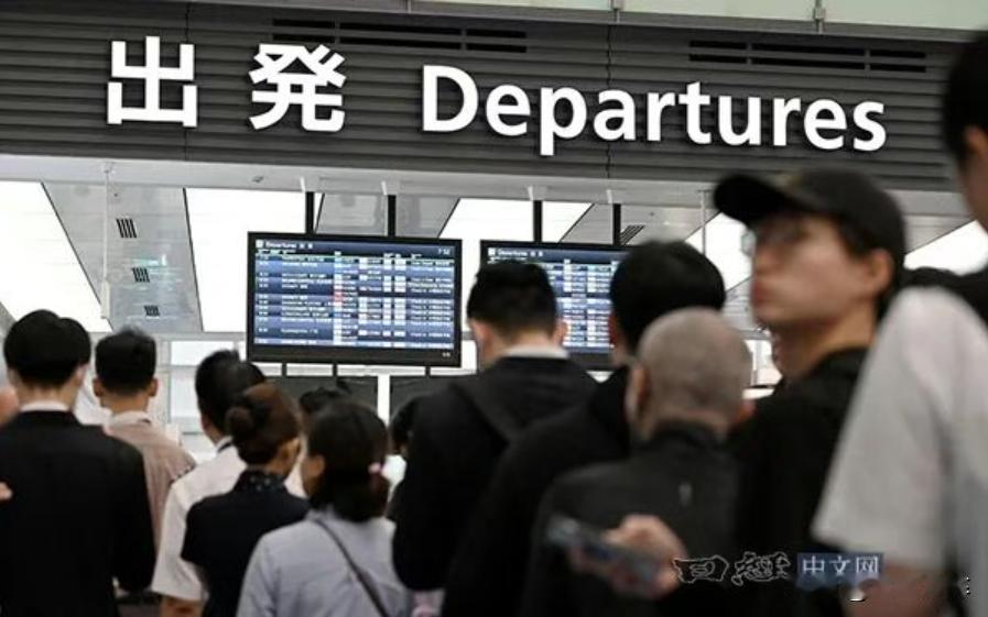 昨晚，一位在日本的朋友给我说了组日本旅游数据，说实话，冲击力比想象中大得多。
