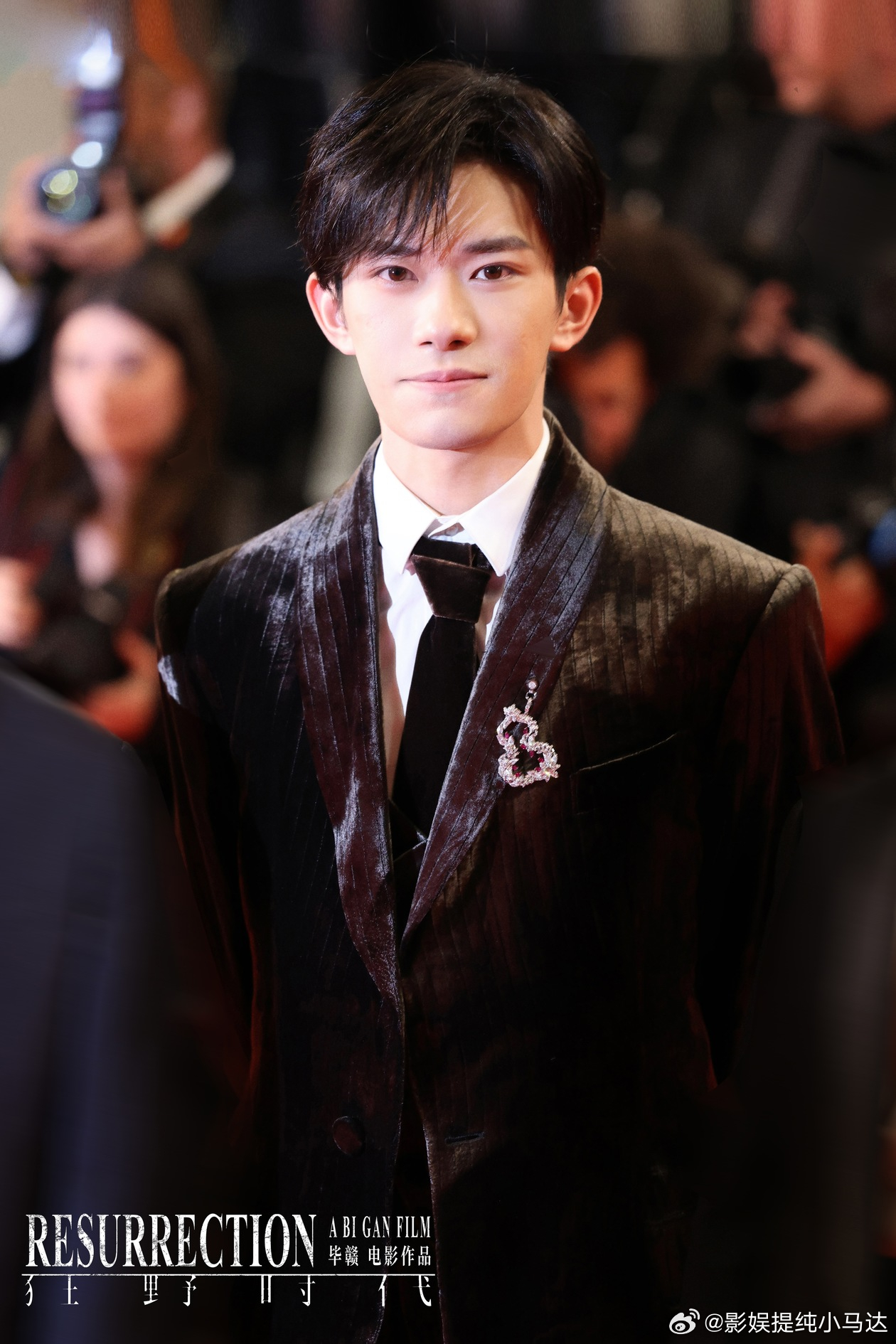 易烊千玺获年度剧情电影男演员首届CMG中国电影盛典中，易烊千玺凭借电影作品《狂野