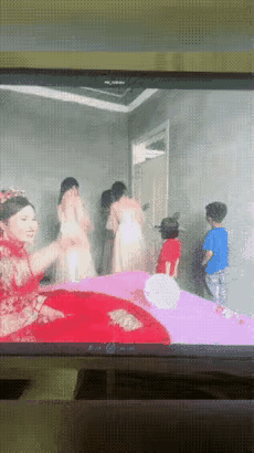 让伴娘开门的正确方式[大笑][大笑][大笑]