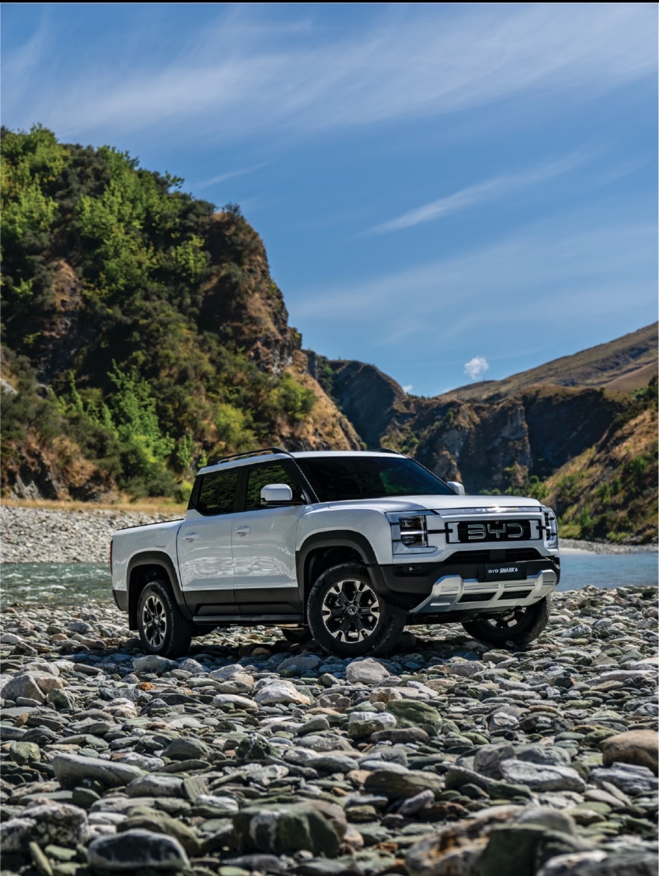 我滴乖乖，发现一个了不得的事：工信部第406批拟发布公告显示，BYD SHARK