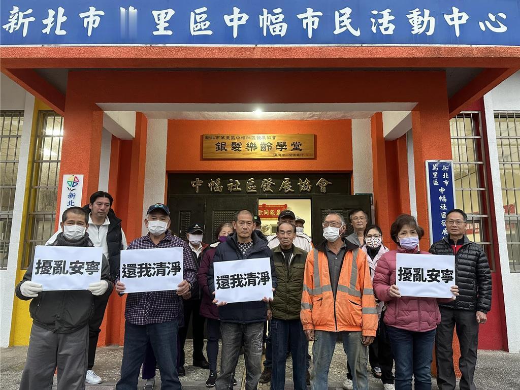 赖清德新北万里老家违建风波持续延烧，当地也因此爆红，“赖皮寮”成热门打卡景点，当