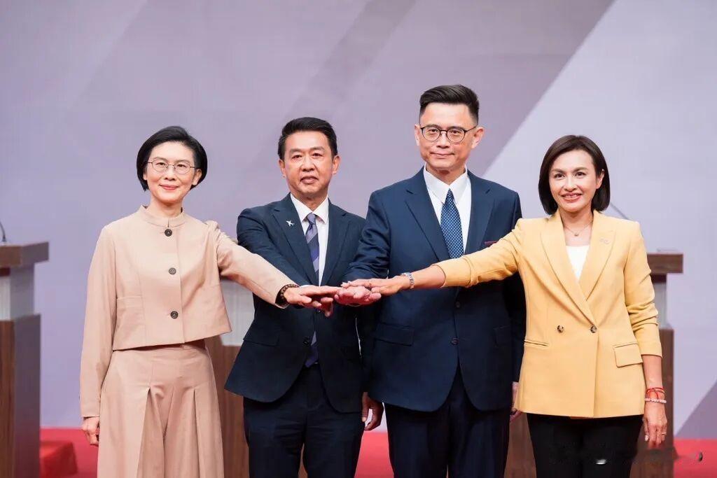 高雄市长选战打响！柯赖对决暗藏2028大选玄机
 
1月13日，民进党公布202