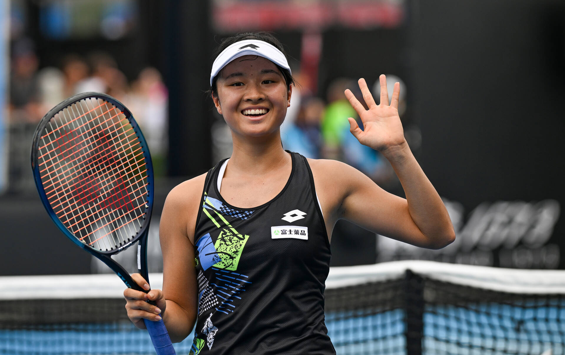日本新星W100夺冠👏17岁的日本新星斋藤笑良在W100比亚里茨站决赛以5-7