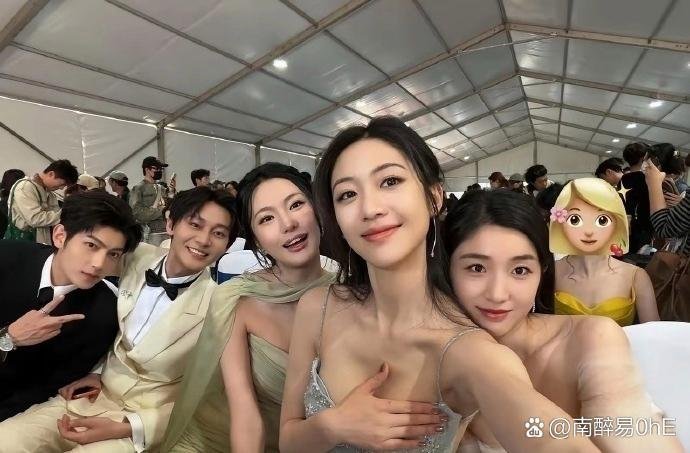 难怪大家说她是汤唯的继承人，这美貌肯定会大红大紫的。 