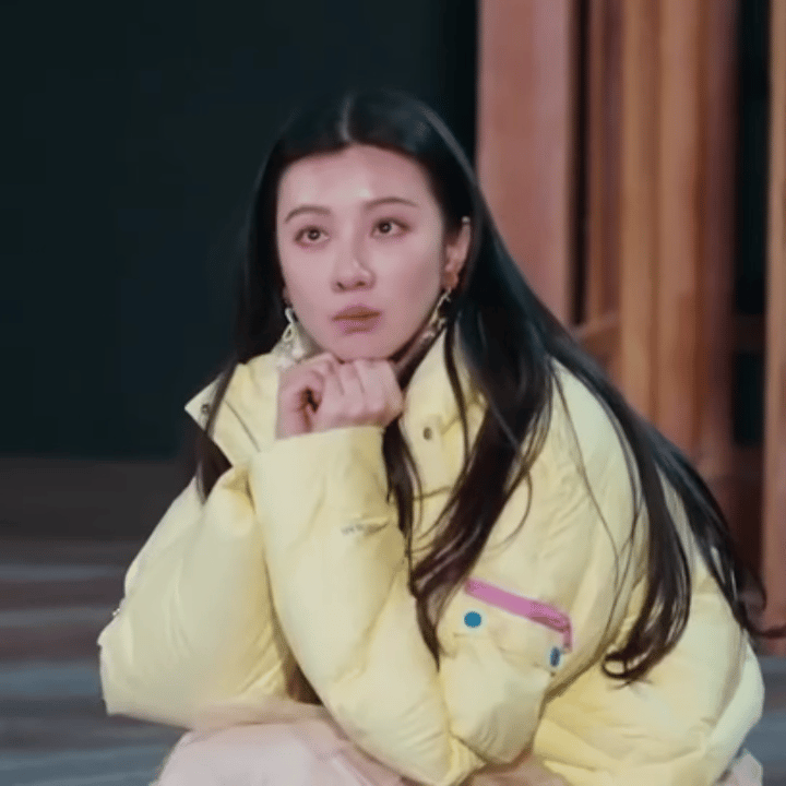 #王鹤润澄清张大大说的恋情不是她#王鹤润太搞笑了吧，这一波回应完全展现了姐姐的搞
