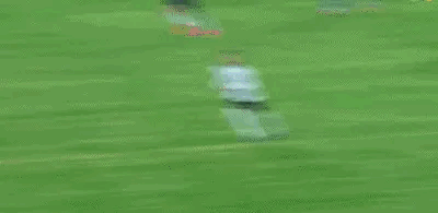 虽然都是进球无效，但这两个进球还是值得比一比…上海申花