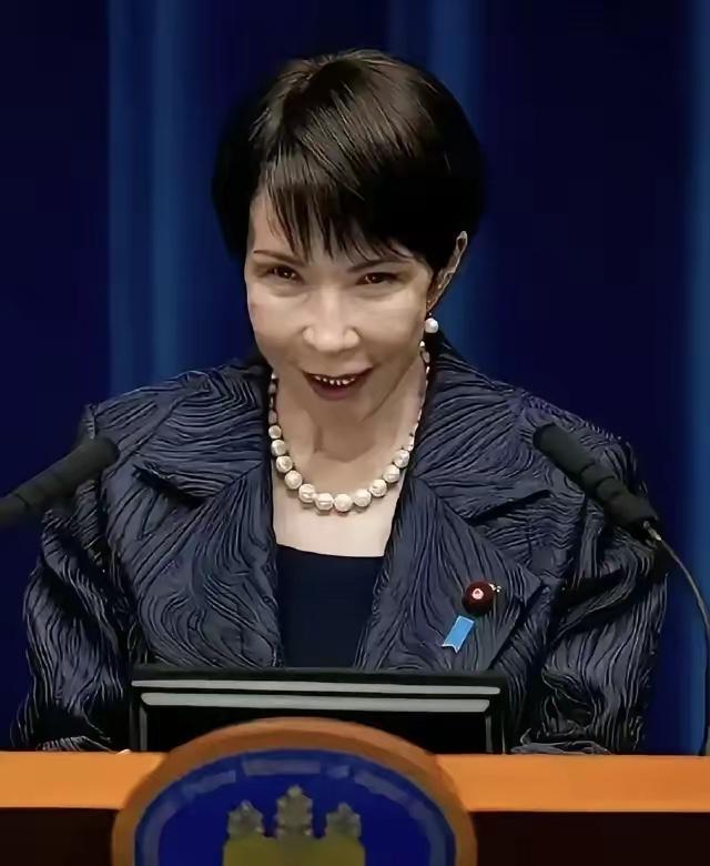 霍尔木兹海峡一封锁，精日派集体不吭声了。

精日分子平日在网上把日本捧成“发达国