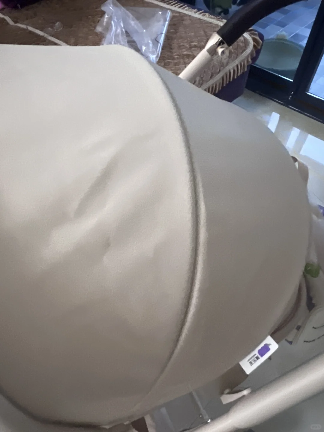 这个婴儿车怎么……