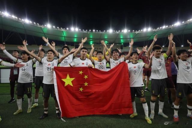 拼出来的（亚军）！国足U23队在主帅安东尼奥的指挥下，一路比赛一路进步，与强队对