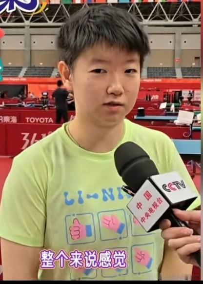 莎莎在日本进行适应性训练，在训练休息间隙还接受了央妈的采访。

莎莎说自己整个人